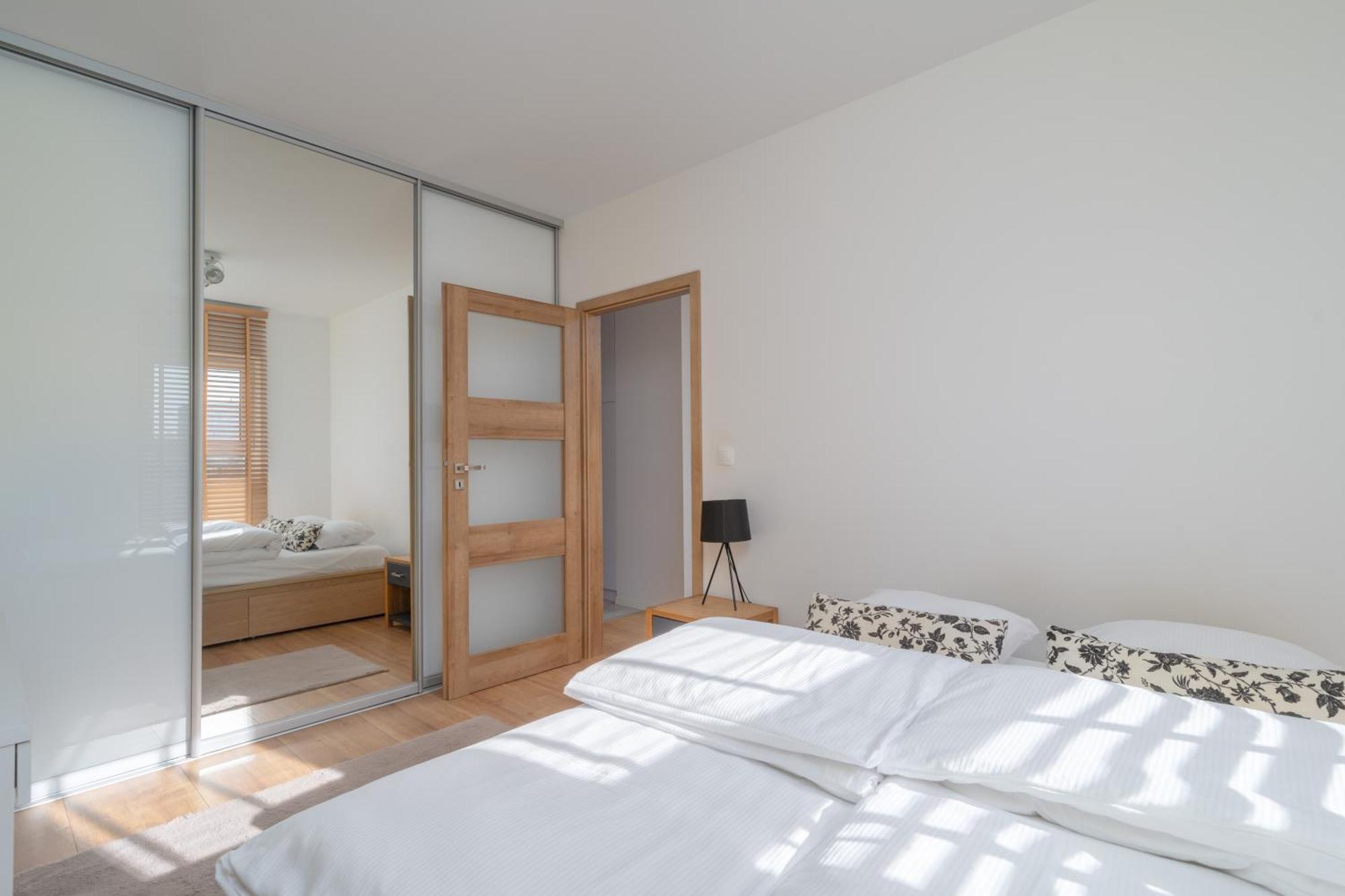 Citystay Wroblewskiego Apartament Z Parkingiem! Лодзь Экстерьер фото